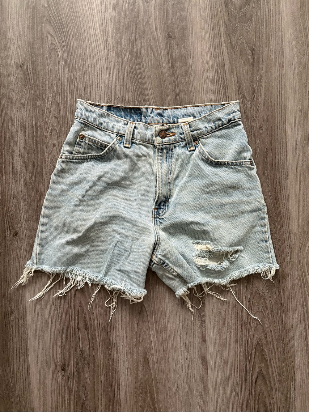 Orange Tab Levi's Light Wash Distressed Denim High Waisted Shorts - Picture 1 of 4